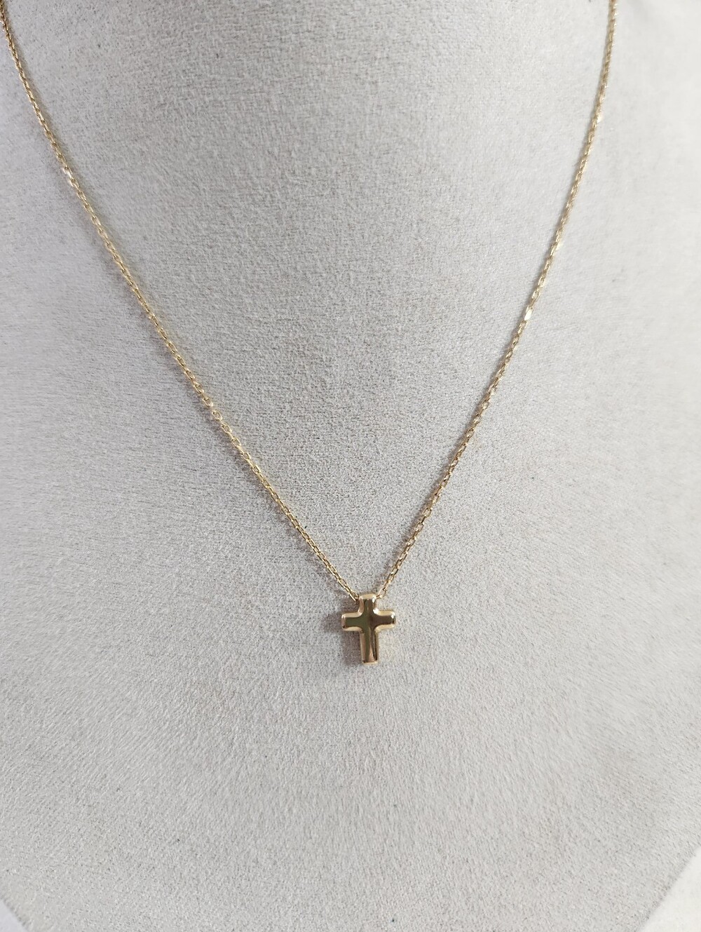 Mini Cross Necklace - Picture 4 of 5